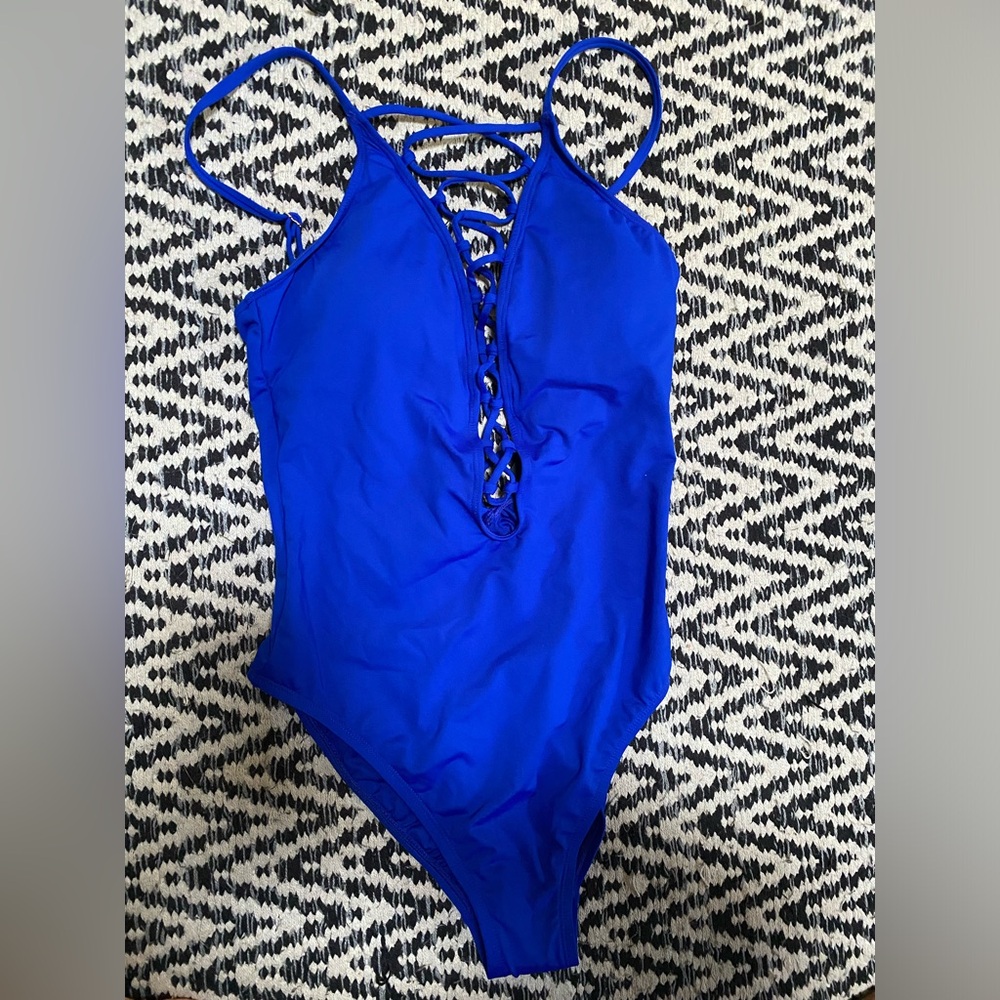 La Blanca one piece suit NWT